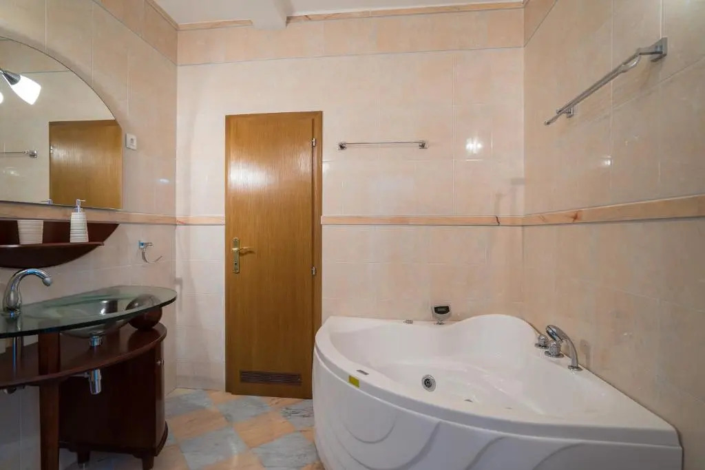 Apartments Zezelj