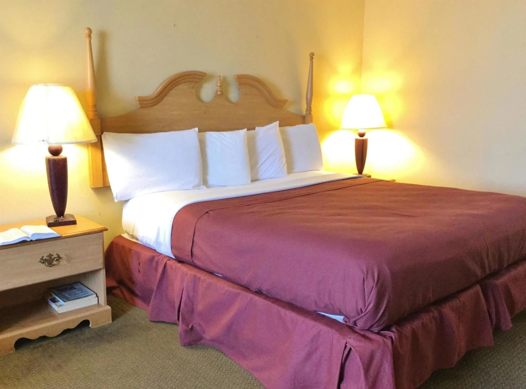 Americas Best Value Inn & Suites Conway