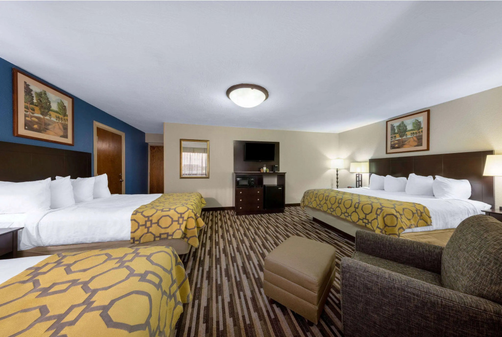 Baymont by Wyndham Springfield South Hwy 65