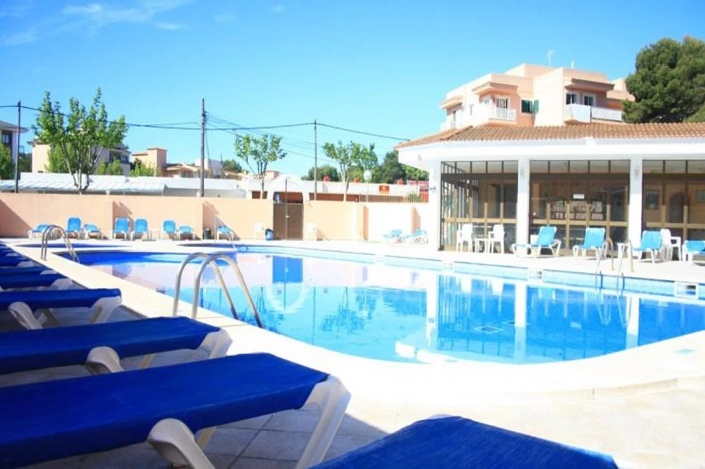 Hostal Alzina