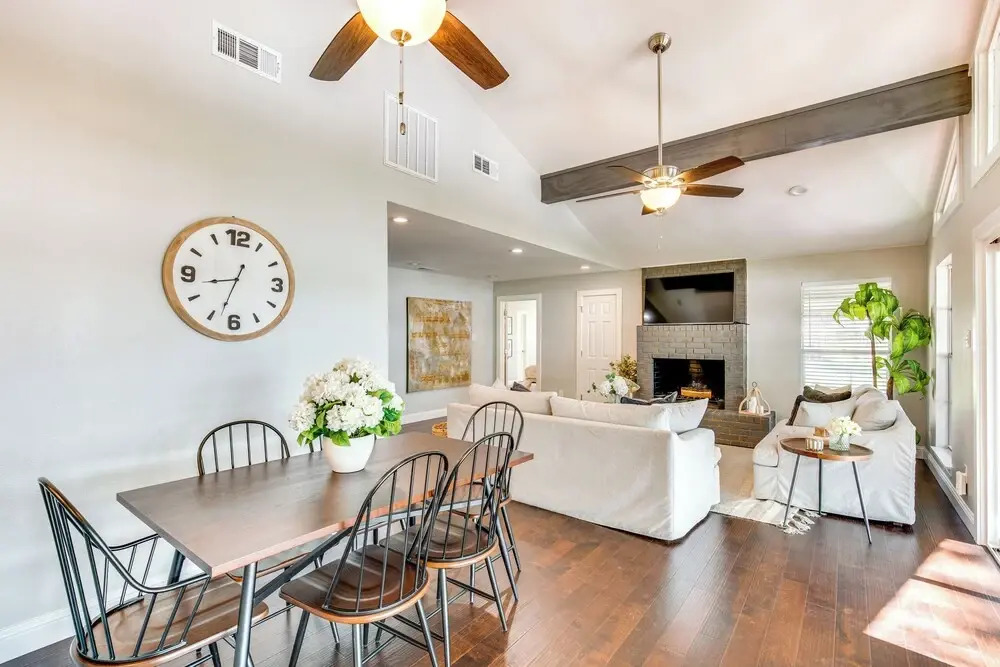 Yard, Deck & Fire Pit: Cedar Creek Reservoir Gem