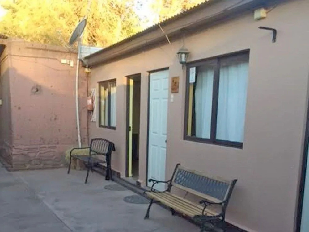 Hostal Intipara