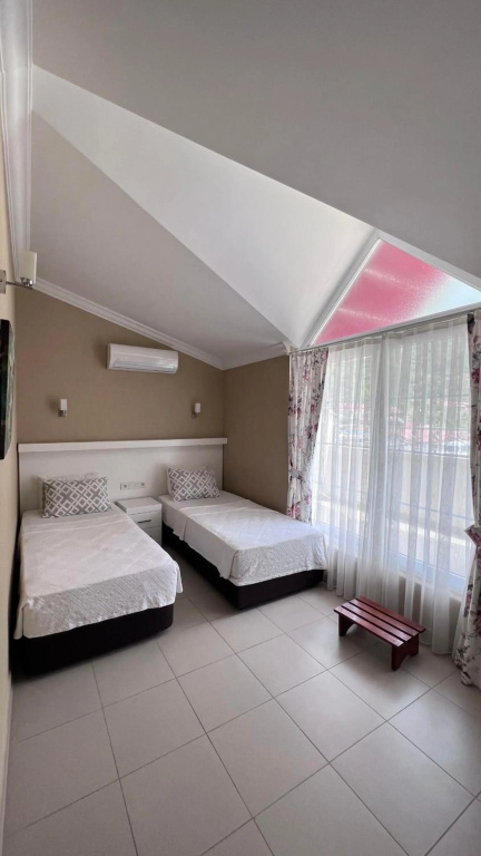 Mimoza Hotel
