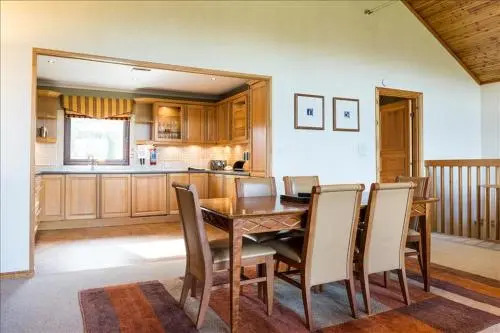 Cameron House Detached Lodge L81
