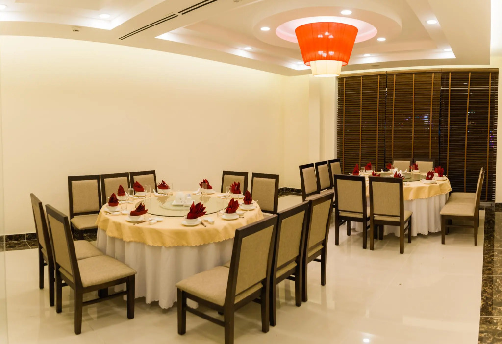 Sai Gon Phu Tho Hotel