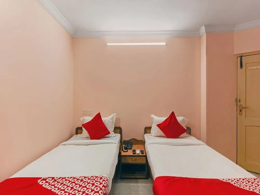 OYO 23191 Flagship Hotel Raj Madan Ameerpet