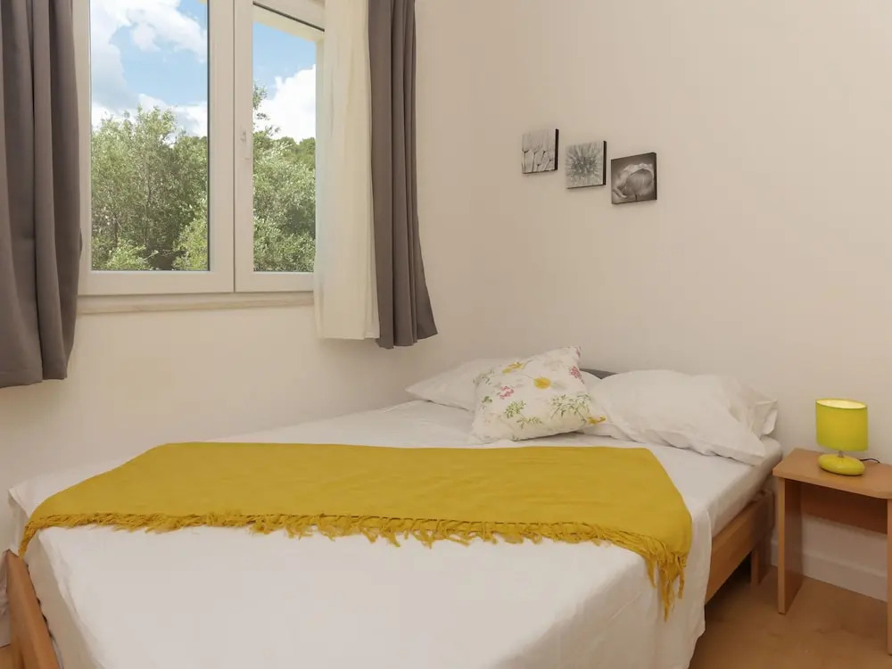 Lavish Villa in Poljica Near Sea