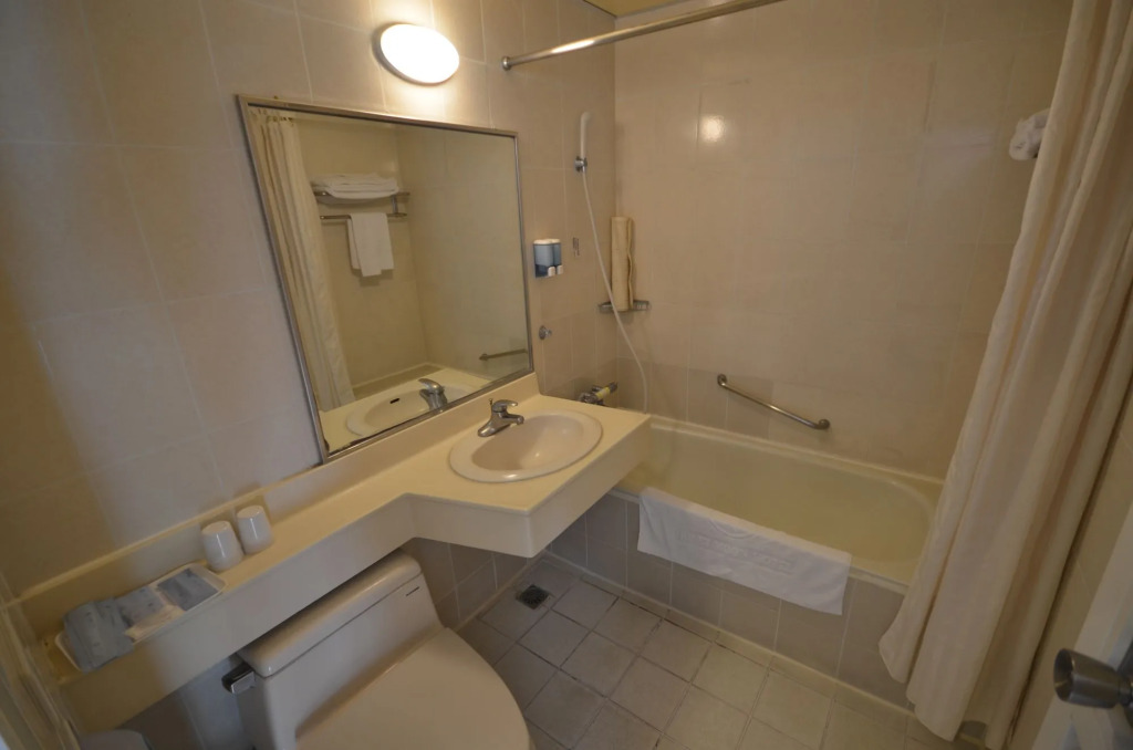 Honeymoon Hotel