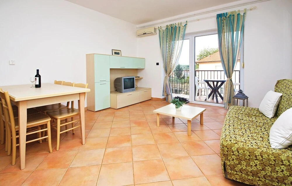 Amazing Apartment in Pula With Outdoor Swimming Pool, Wifi and 3 Bedrooms