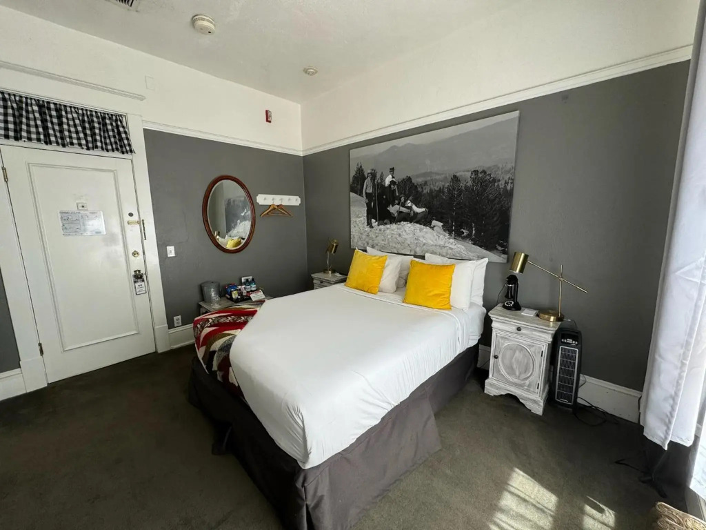 Hood River Hotel
