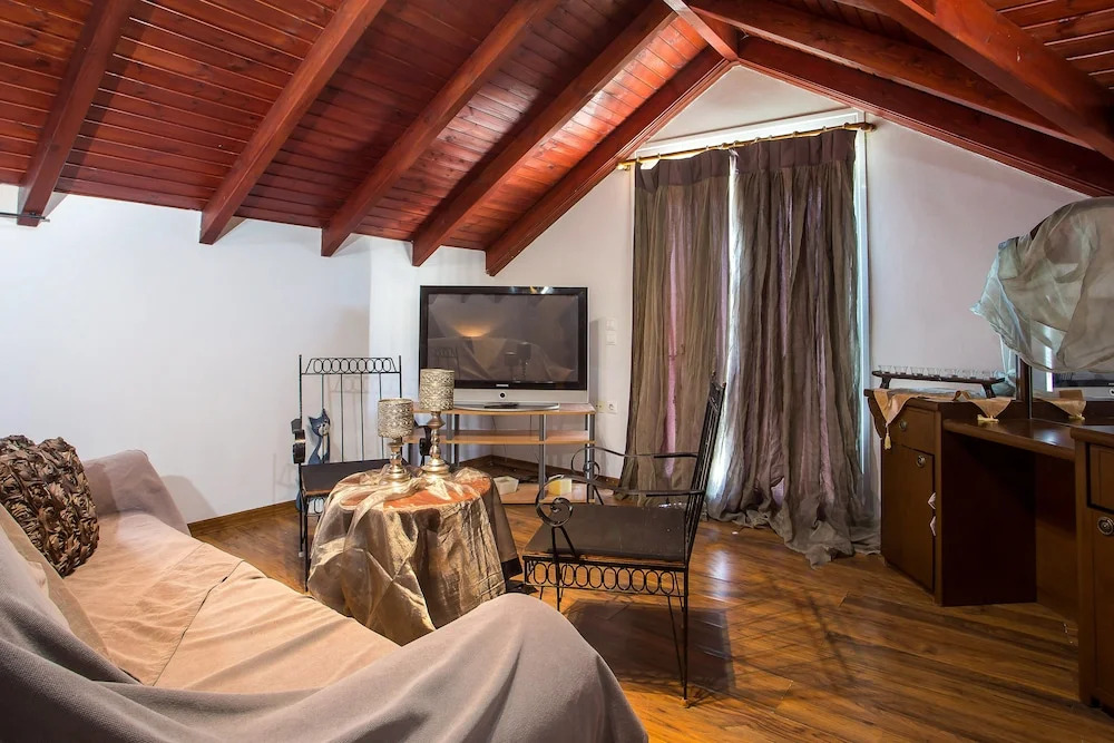 Villa Marilia - Lux home near Beach