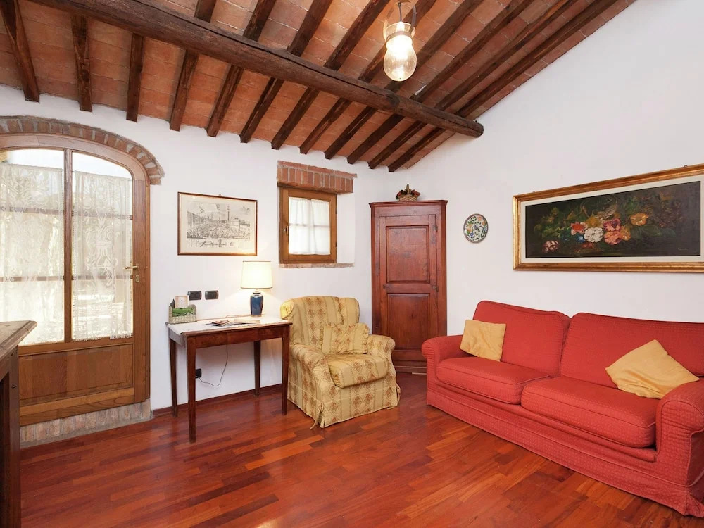 Comfortable Cottage in Sienna Italy With Swimming Pool