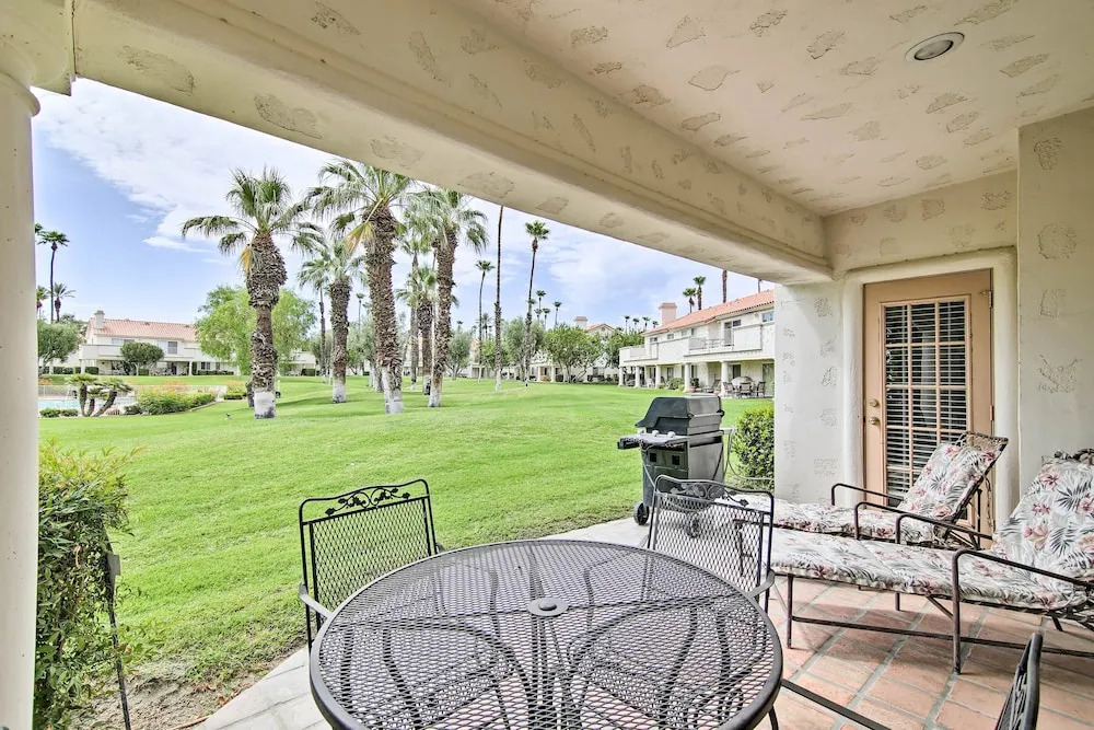 Palm Desert Country Club Home w/ Pool Access!
