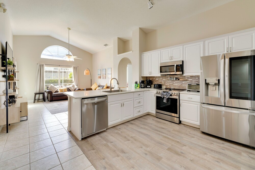 Family Fun! Modern Home w/ Pool ~ 8 Mi to Disney