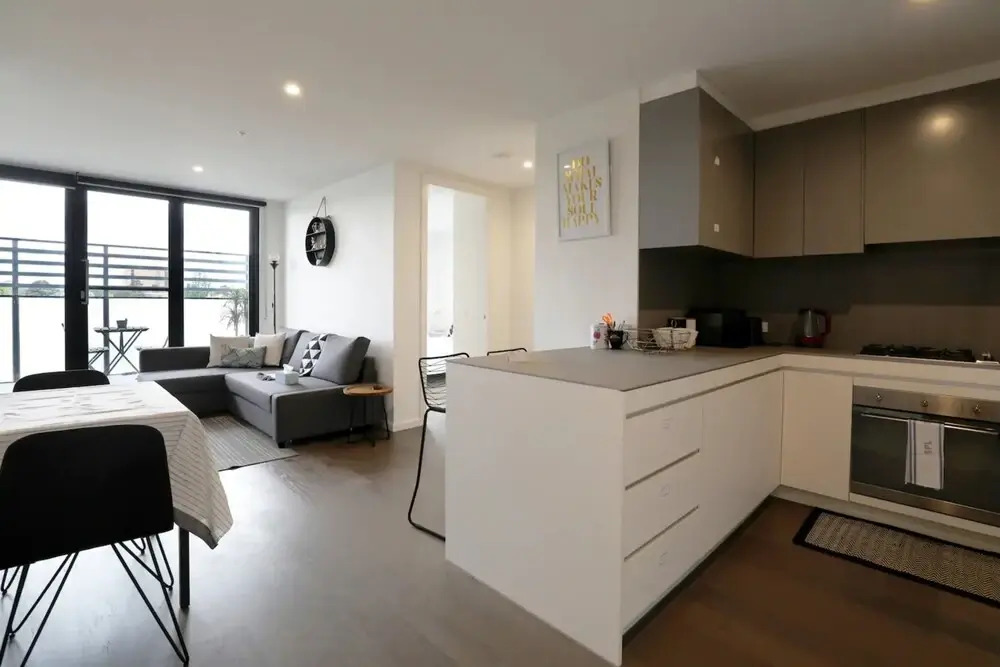Stylish And Modern 2 Bedroom Melbourne Retreat