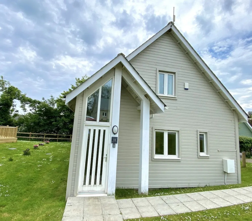 Trewhiddle Retreat V11 by Together Travel - Luxury 4-Bedroom Villa