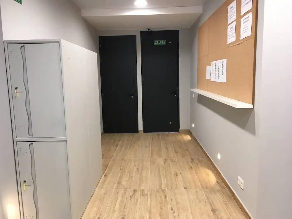 Hey Rooms