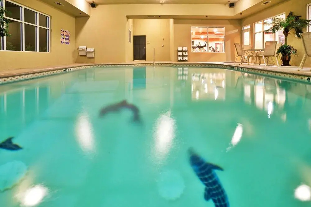 Holiday Inn Express & Suites Denison North-Lake Texoma