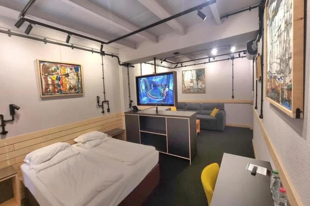 Art Hotel 158