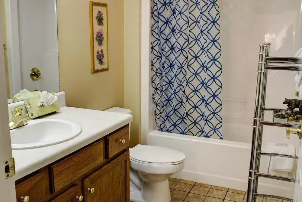 Whispering Pines 324