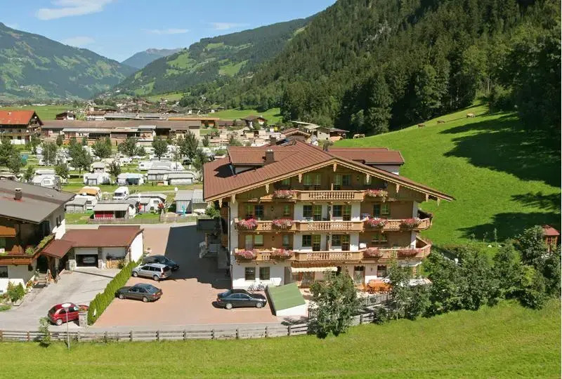 Apparthotel Bergkristall