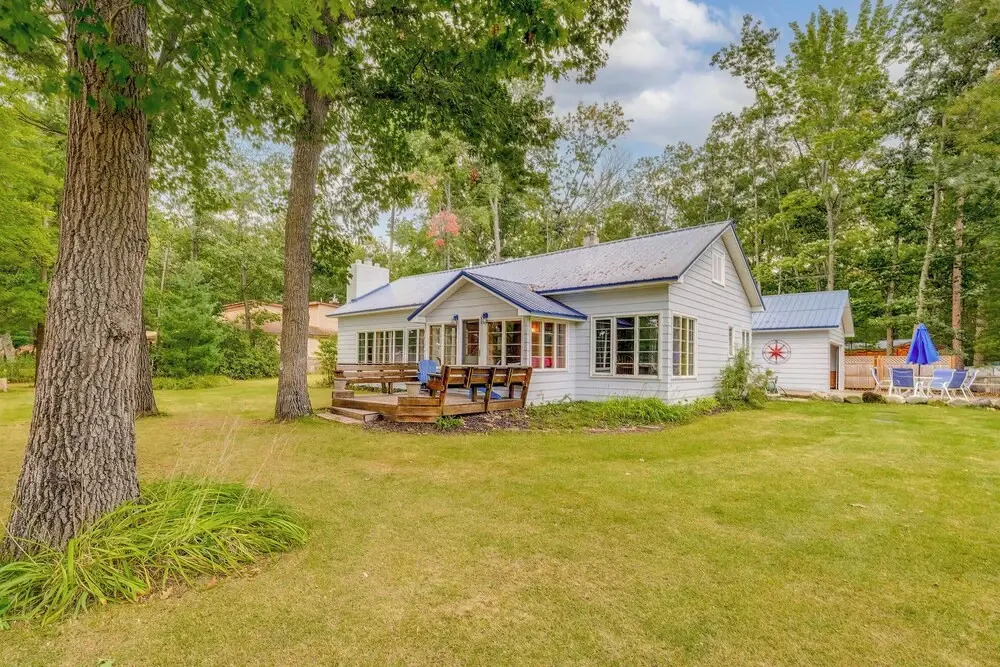 Rapid City Cottage w/ Patio Near Beach Access!