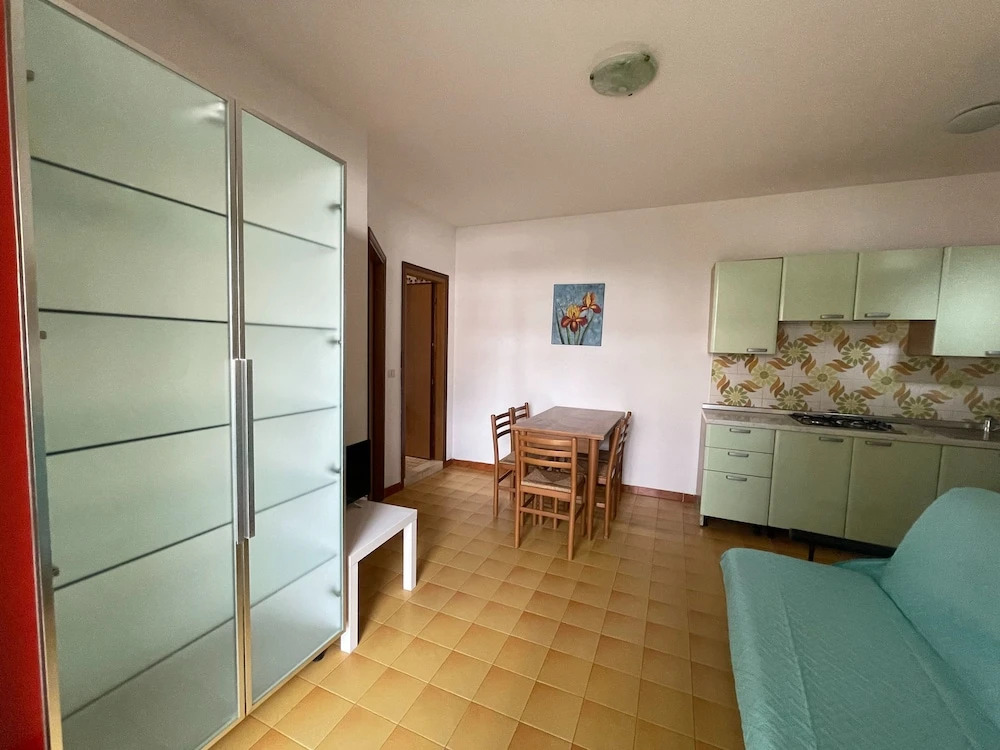 Flat With Shared Garden 200 m From the sea