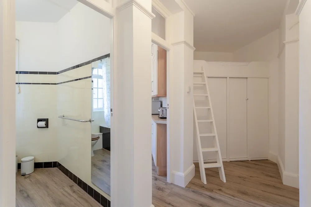 1 Bedroom Flat Near Hampstead Heath
