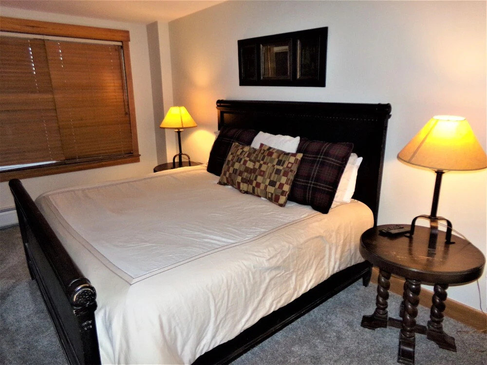 Springs 2 bed 3 bath Murphy SPDW 2 Br condo by RedAwning