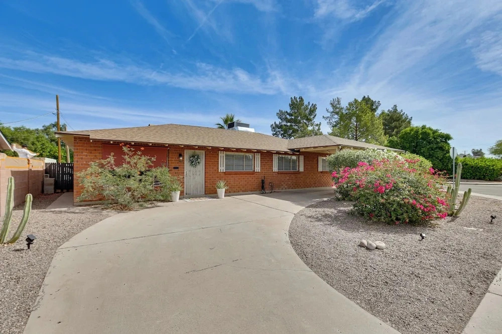 Great for Families! Desert Oasis 2 Mi to Old Town