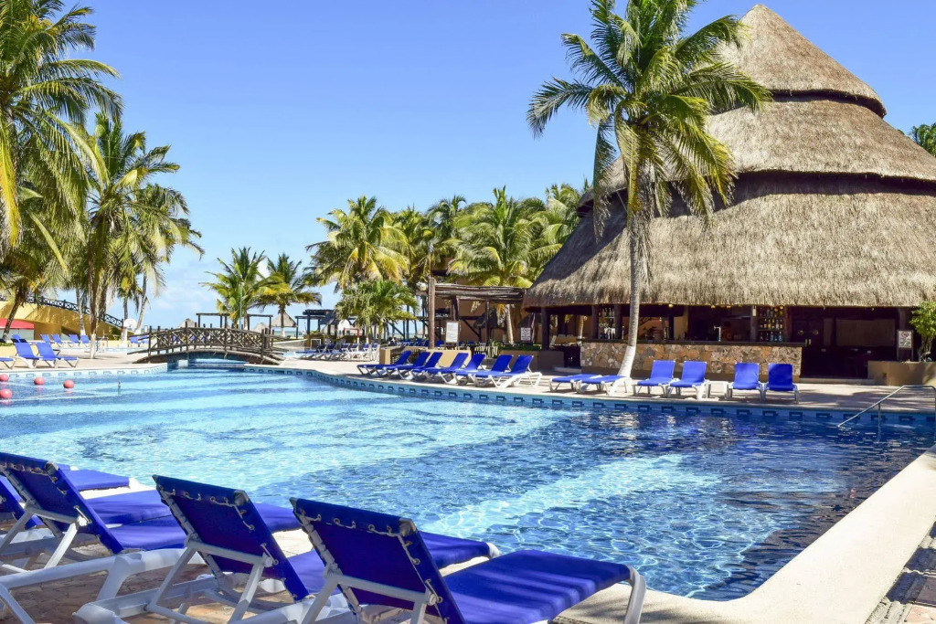 Reef Yucatán & Convention Center -  Все включено