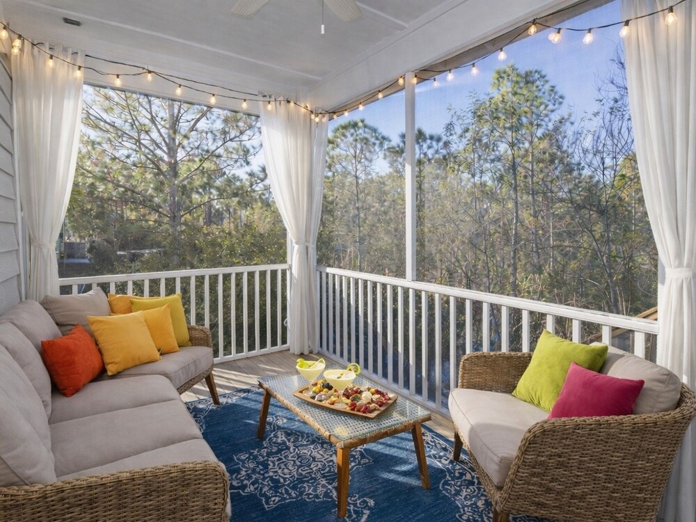 6015 Rookery 3 Tropic Like is hot
