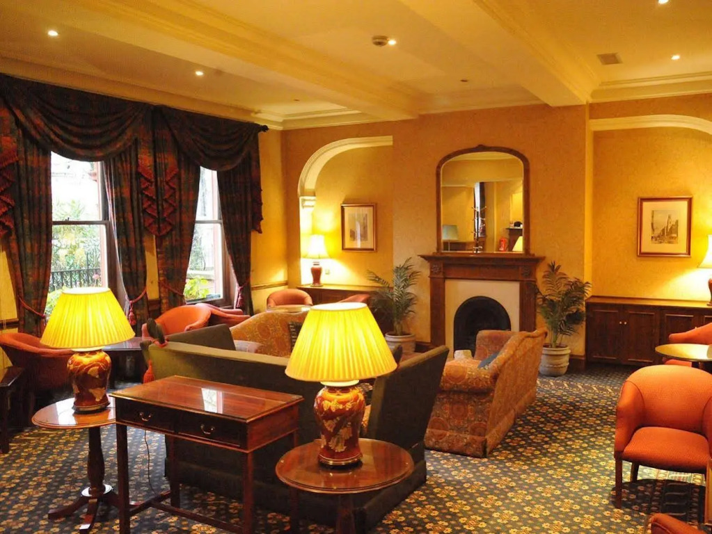 Westland Hotel