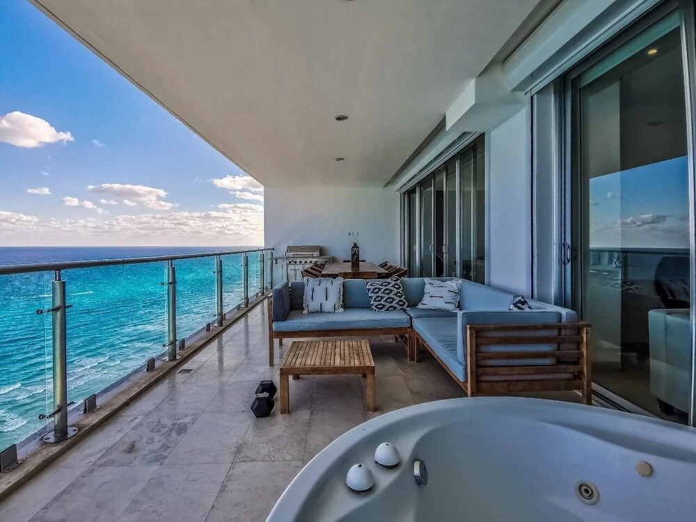 Emerald Residential Tower and Spa