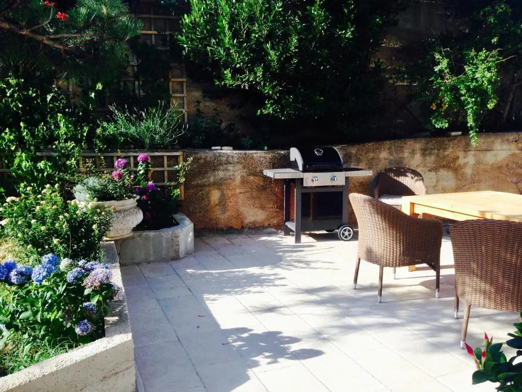 Die Appartements Glavas mit Loggia und Balkon für 3 Personen