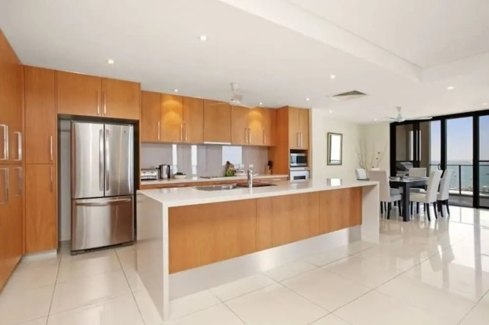 Zenlux 4BR Waterfront Penthouse Pad 270 Panoroma