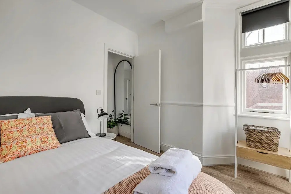 Hive Kensington