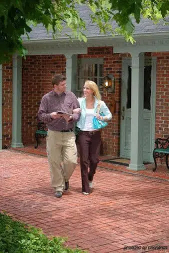 Hillwinds Inn - Blowing Rock