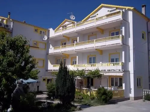 Apartments Mare