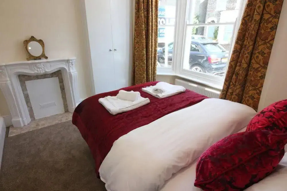 Peymans The Luxurious Townhouse Serviced Apartment