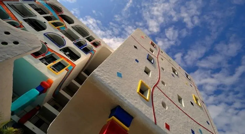 Navio Service Apartment