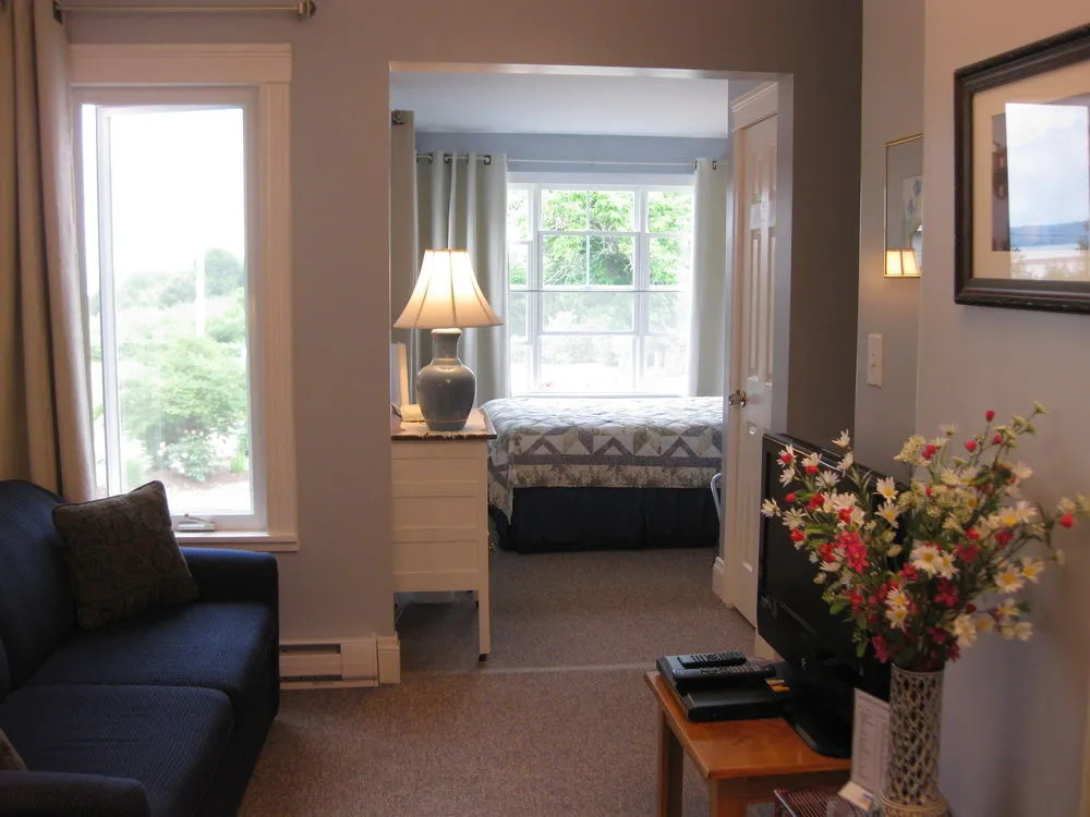 Harbourview Inn