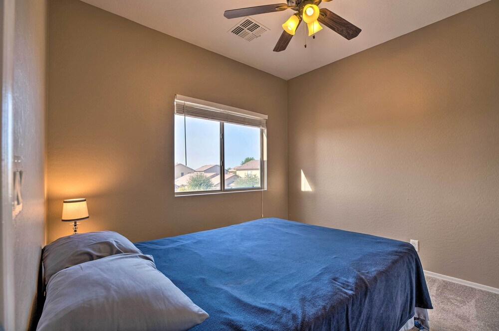 Maricopa Home w/ Outdoor Seating, 2 Mi to Golf!