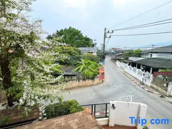 No.1 Tiny Townhouse Near Saturday Night Market 1Bedroom / 1.5Bathroom