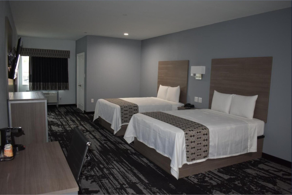 Hotel Royale IAH Airport North Houston I-45