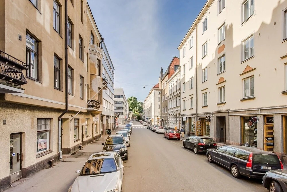 Helsinki South Central Apartments