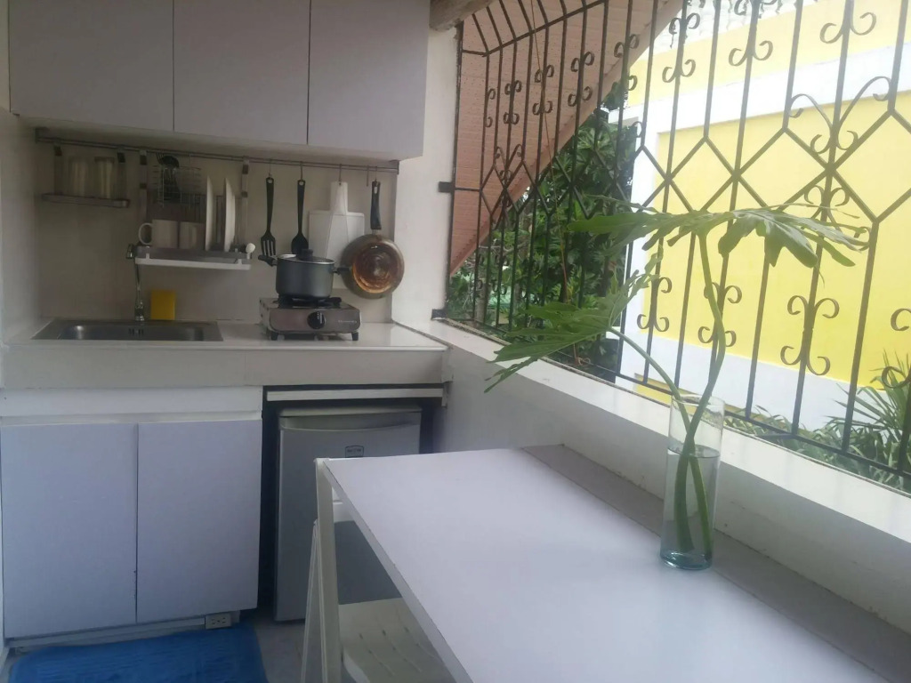 812 Angol Boracay Apartment