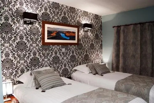 The Crown Country Inn