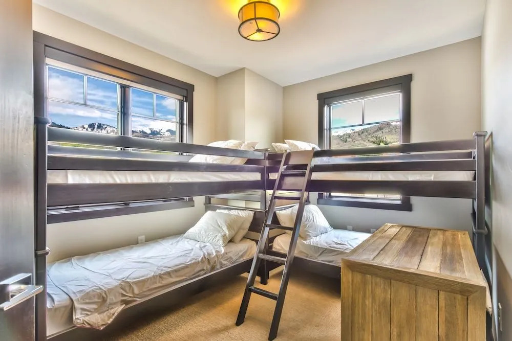 Park City Blackstone 17