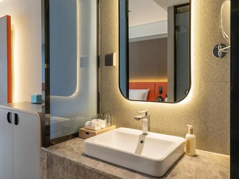 Shanghai Songjiang Sheshan LanOuShangPin Hotel